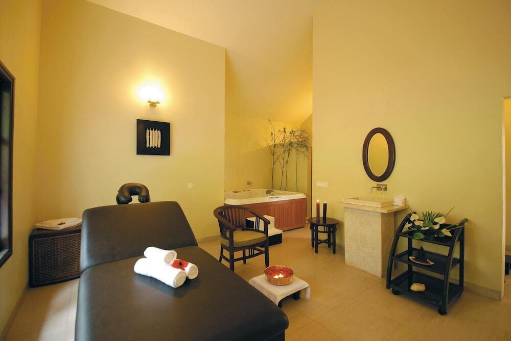 Кушалнагар: The Windflower Resorts & Spa