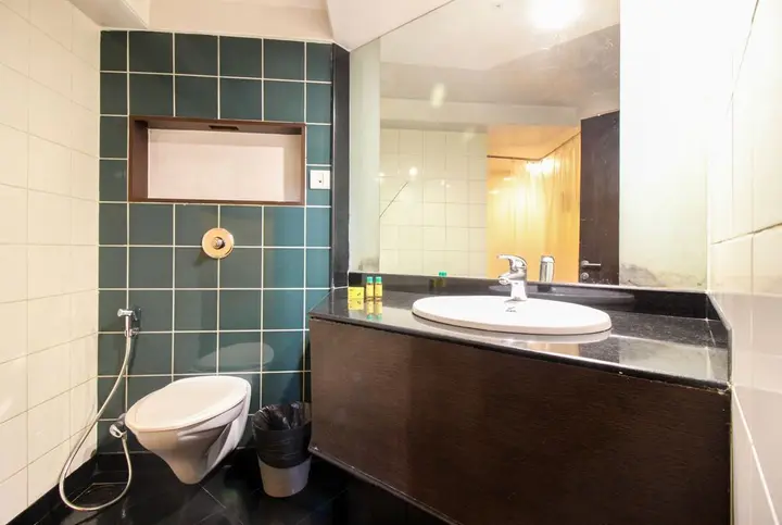 Мумбаи: Fabhotel Savoy Suites Mumbai Airport