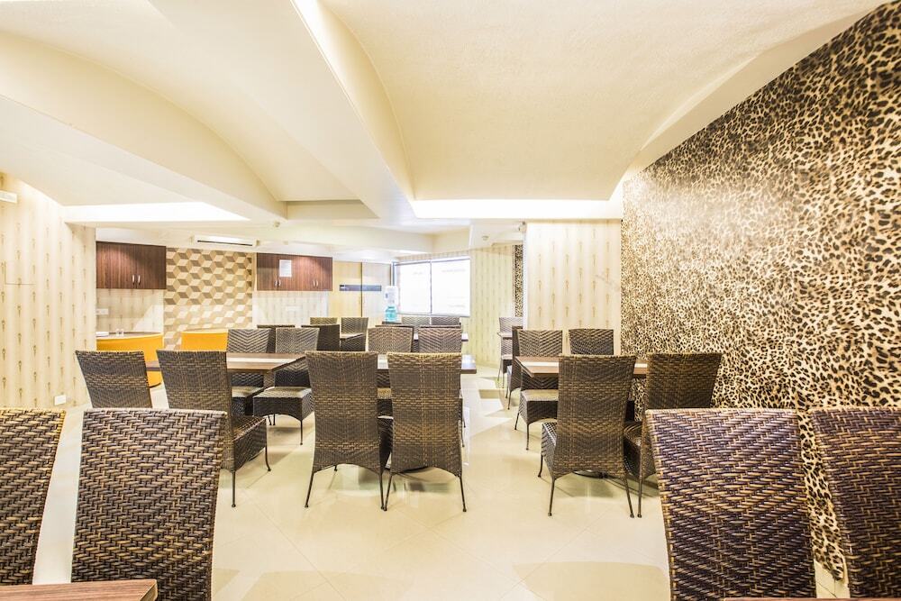 Мумбаи: Fabhotel Savoy Suites Mumbai Airport