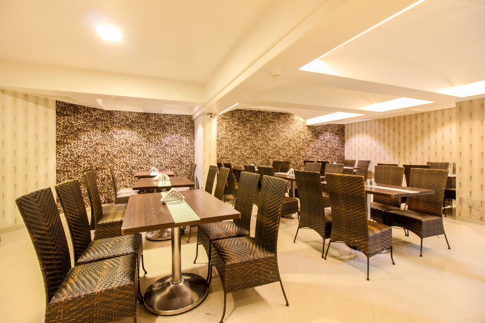 Мумбаи: Fabhotel Savoy Suites Mumbai Airport