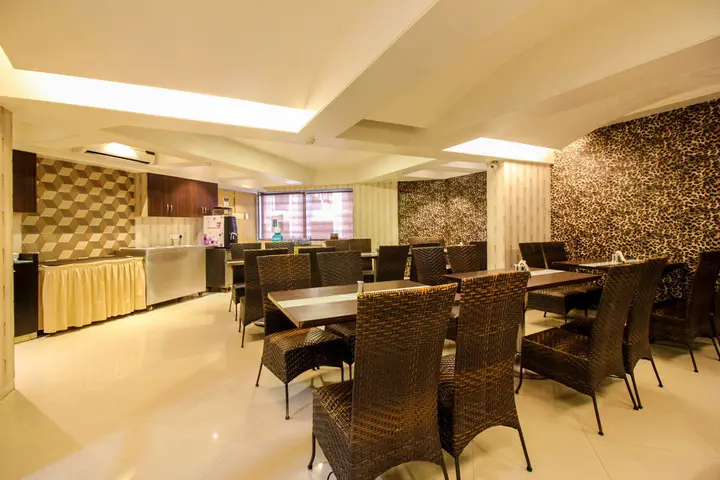 Мумбаи: Fabhotel Savoy Suites Mumbai Airport