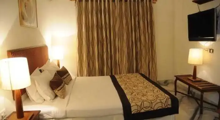 Ченнаи: Executive Comfort Chennai - Saidapet / Guindy