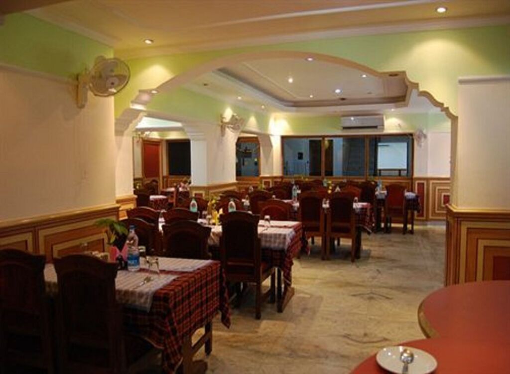 Бодх-Гая: Hotel Delta International
