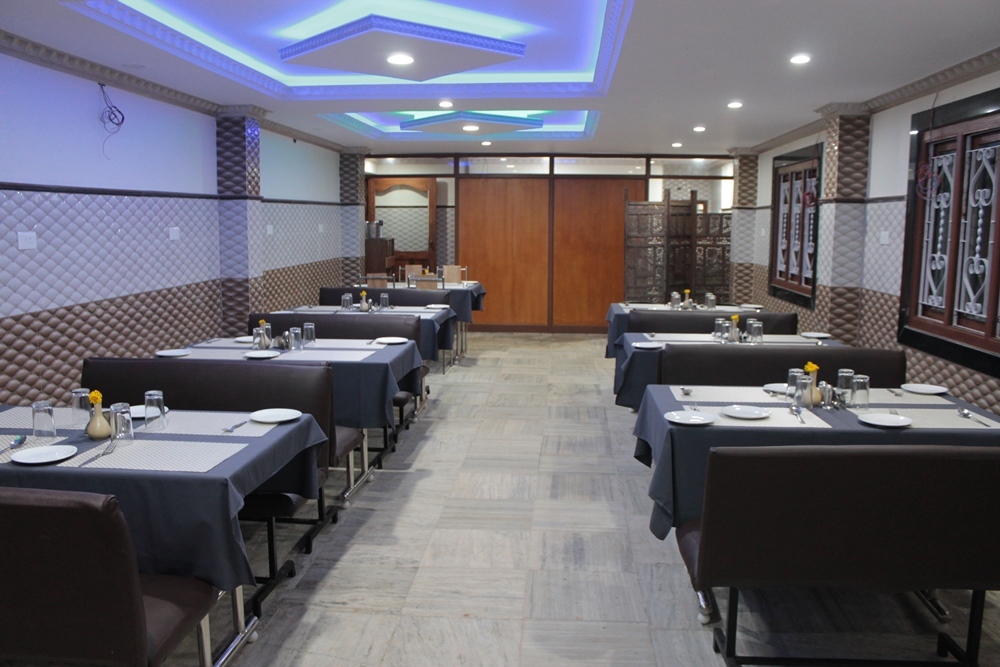 Ути: Hotel Jaysanthi