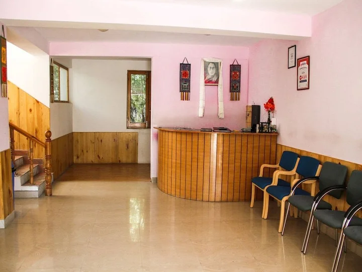 Хундер: Hotel Karma Inn