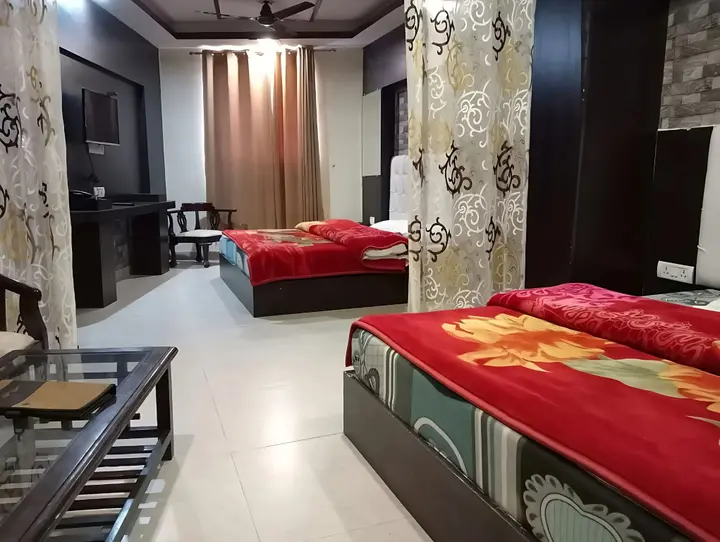 Чубаттакхал: Hotel Green Palms