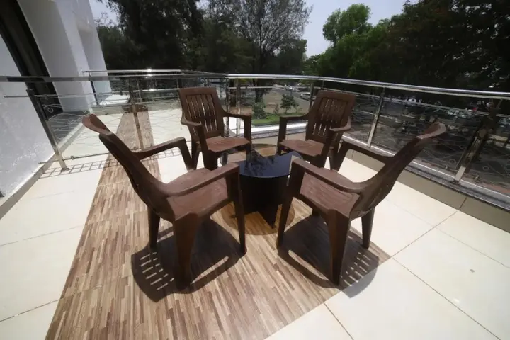 Сапутара: Hotel Sejal Inn