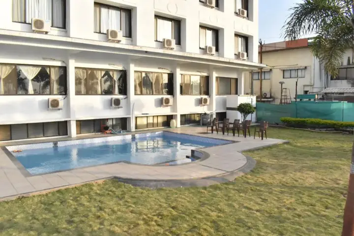 Сапутара: Hotel Sejal Inn