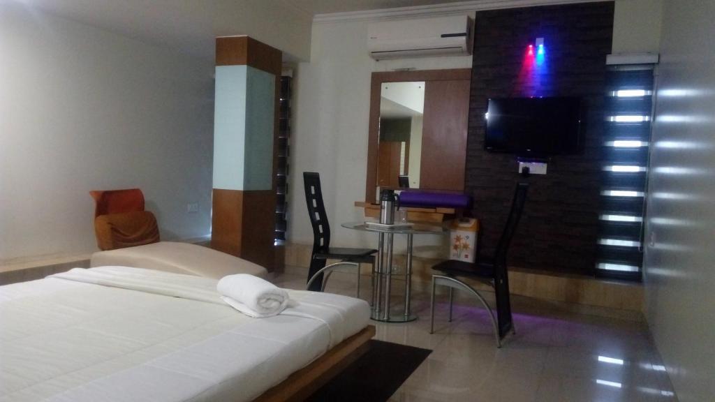 Вапи: Hotel Easy Retreat