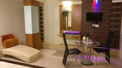 Вапи: Hotel Easy Retreat