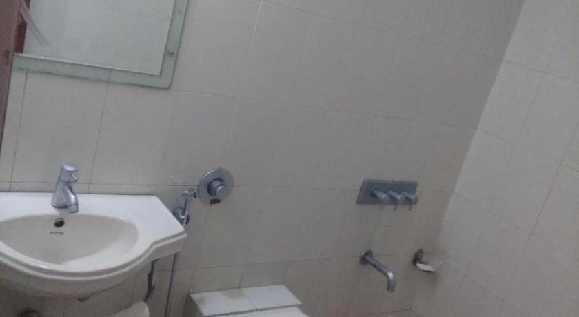 Вапи: Hotel Easy Retreat