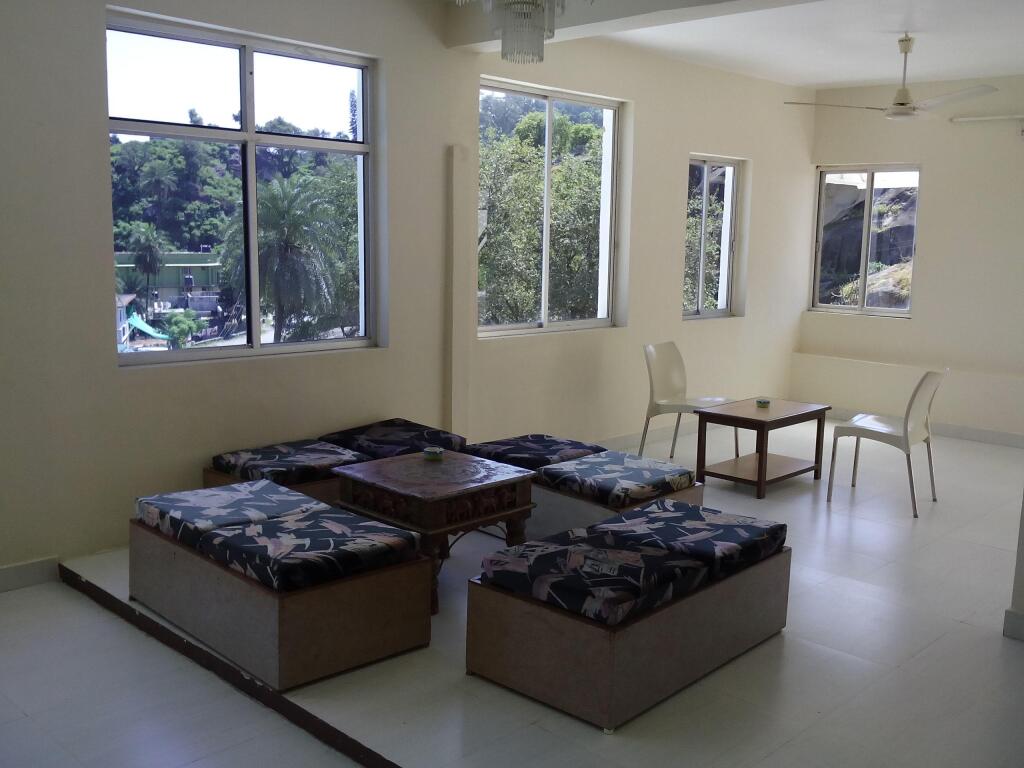 Гора Абу: Hotel Karnavati