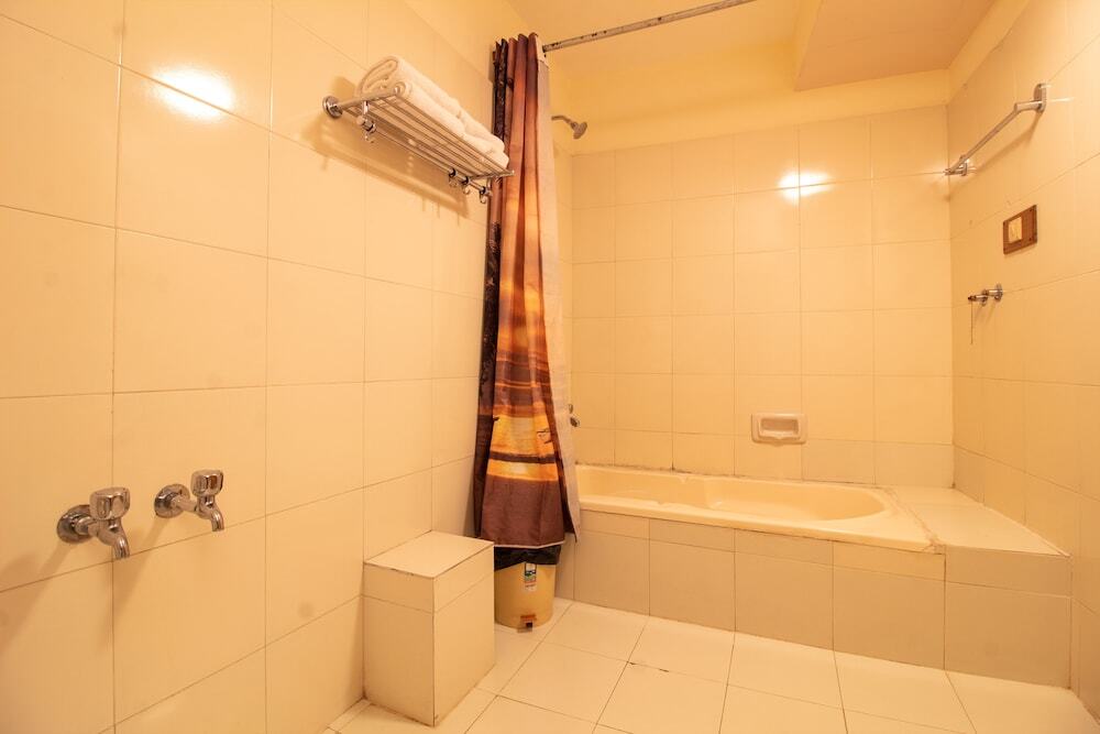 Манали: Hotel  Negis Mayflower