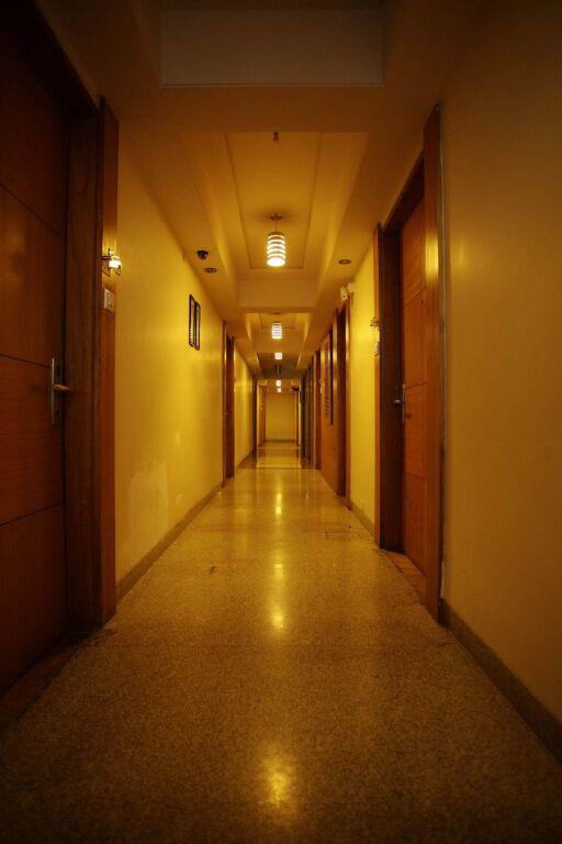 Мумбаи: The Caliph Hotel