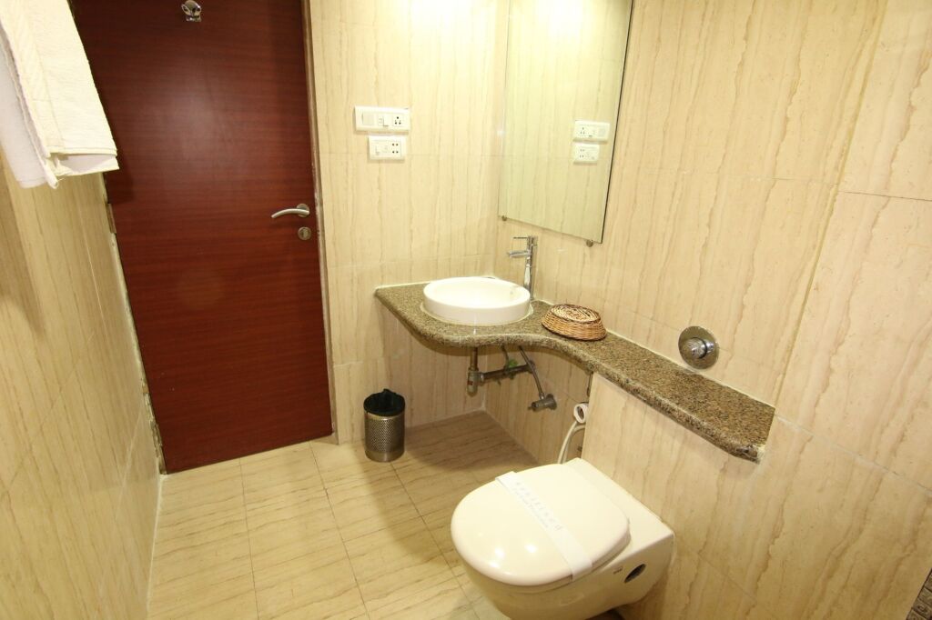 Мумбаи: The Caliph Hotel