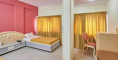 Раджкот: Aditya Hotel