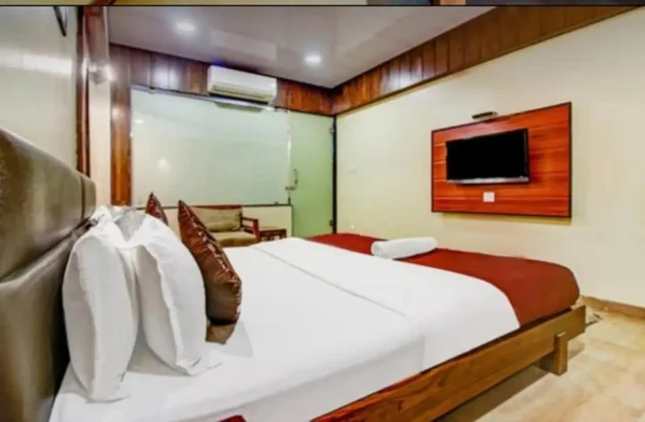 Вапи: Hotel Shree Daan