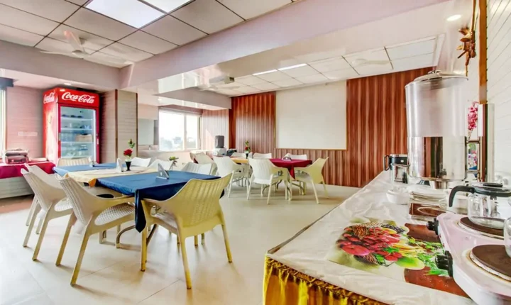 Вапи: Hotel Shree Daan
