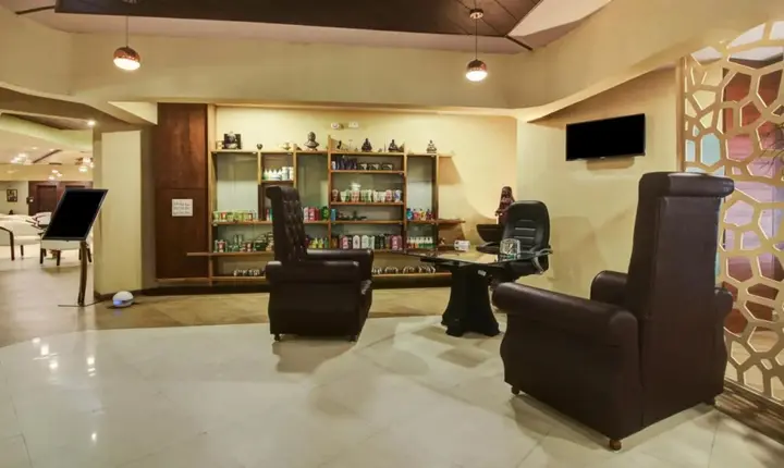 Вапи: Hotel Shree Daan