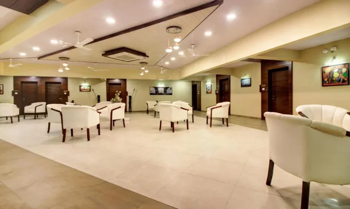 Вапи: Hotel Shree Daan