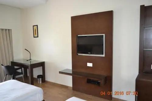 Мехсана: The Highness Hotel
