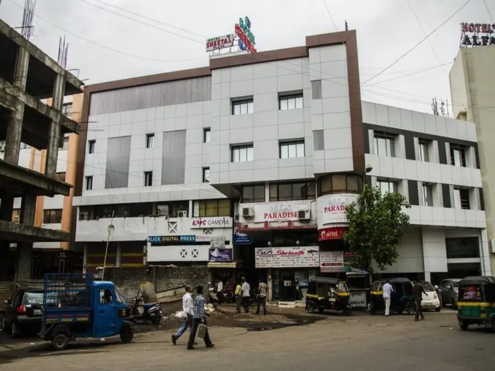 Сурат: Hotel Sheetal Plaza