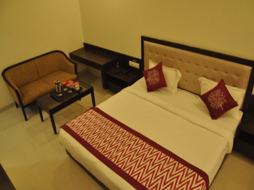 Ширди: OYO 2647 Hotel Sai Shubham