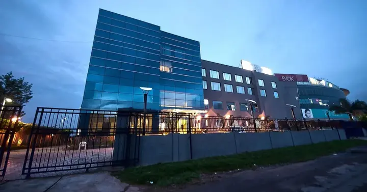 Зиракпур: The Golden Plaza Hotel & Spa