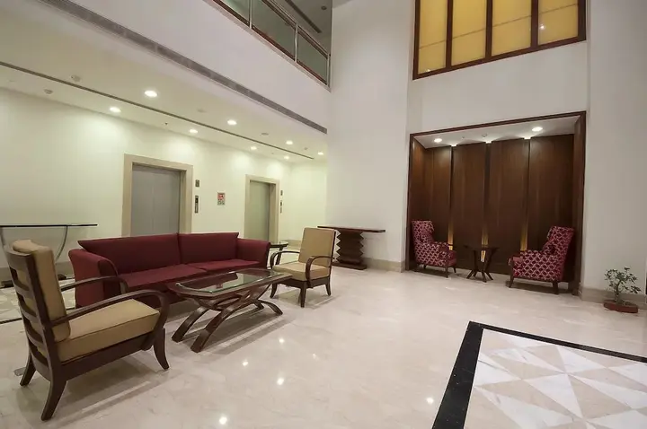 Зиракпур: The Golden Plaza Hotel & Spa