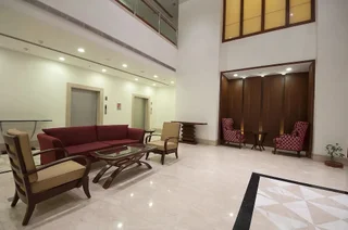 Зиракпур: The Golden Plaza Hotel & Spa