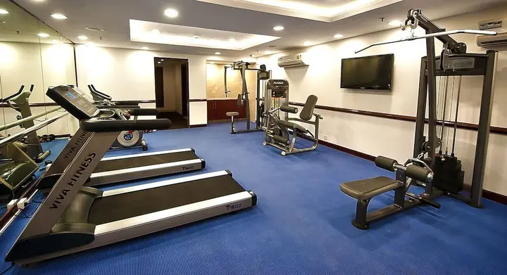 Зиракпур: The Golden Plaza Hotel & Spa