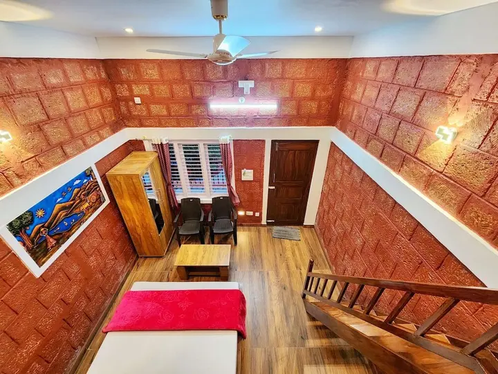 Какабе: Evergreen County Coorg