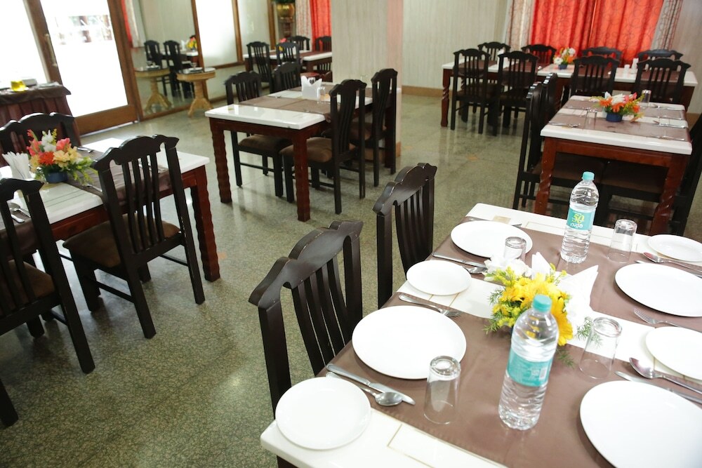 Chikkajala: Hotel Presidency