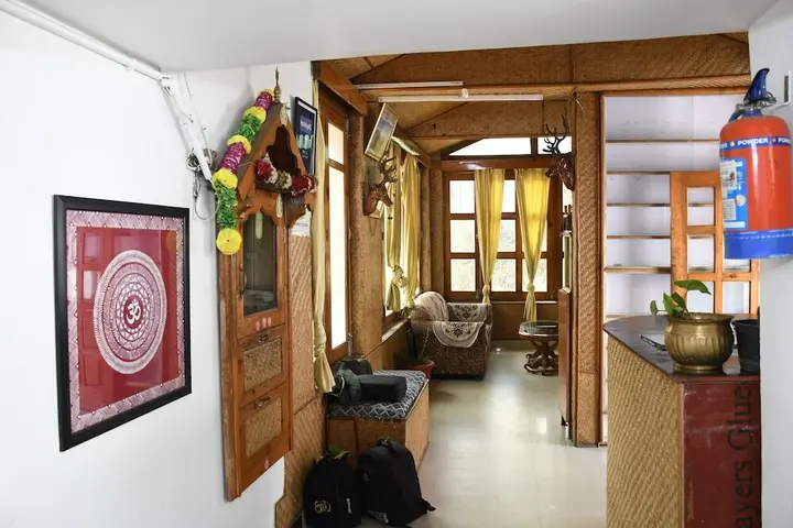 Раникхет: Hotel Shivay