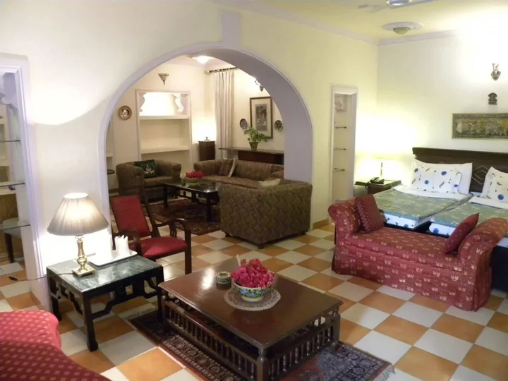 Джайпур: Sugan Niwas Palace
