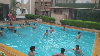 Калангут: Plazaa Inn