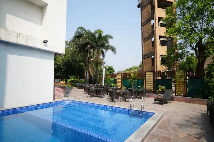 Лонавала: Hotel Grand Visava