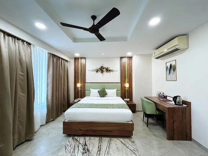 Лонавала: Hotel Grand Visava