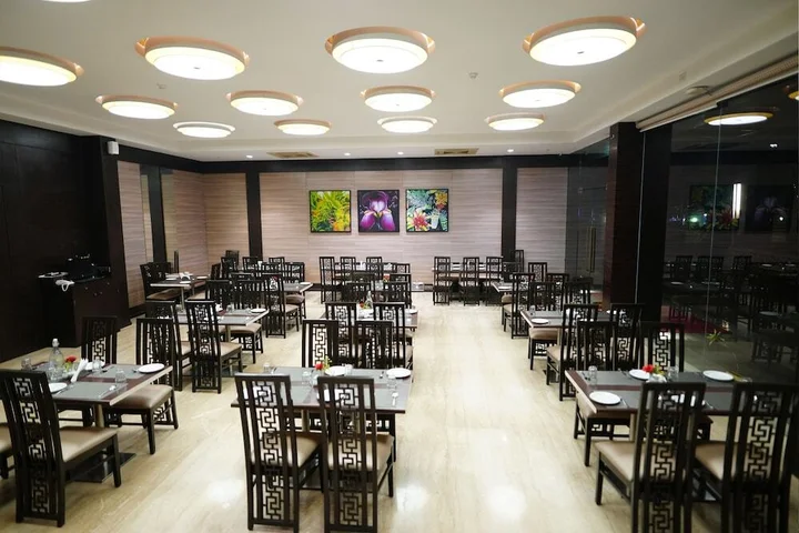 Лонавала: Hotel Grand Visava