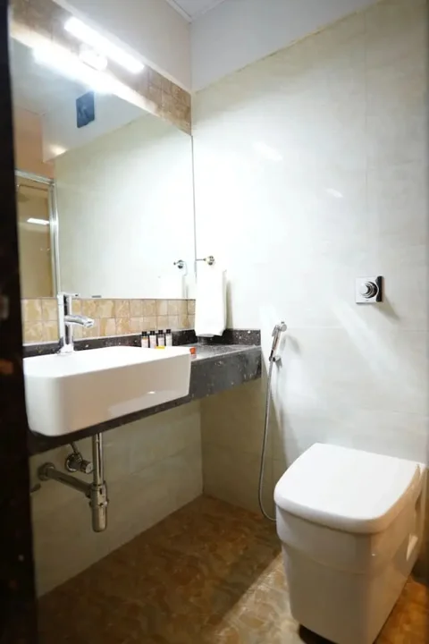 Лонавала: Hotel Grand Visava