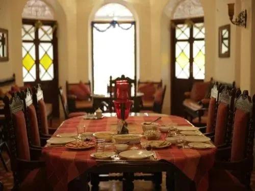 Матеран: SaffronStays Parsi Manor