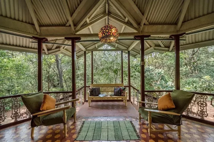 Матеран: SaffronStays Parsi Manor