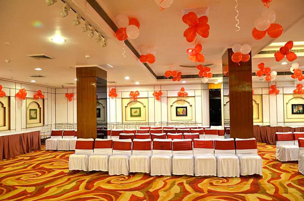 Варанаси: Hotel Meraden Grand