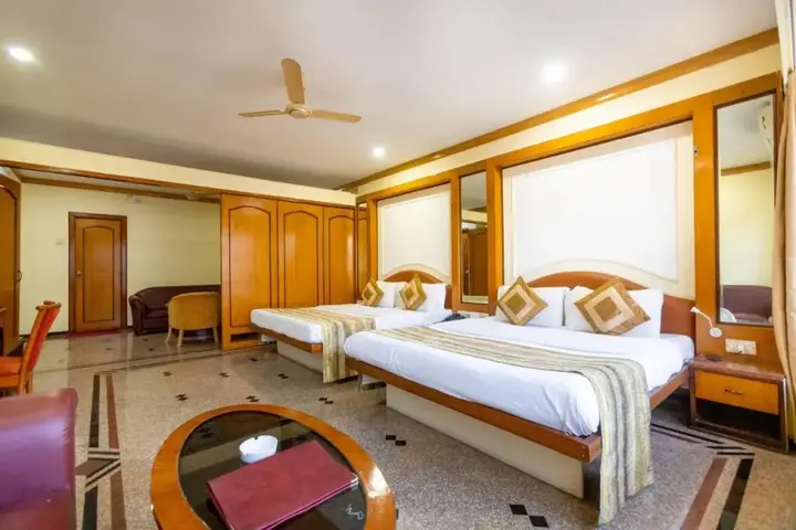 Мумбаи: Garden Hotel