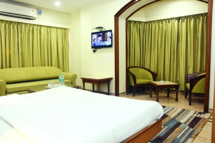 Мумбаи: Garden Hotel