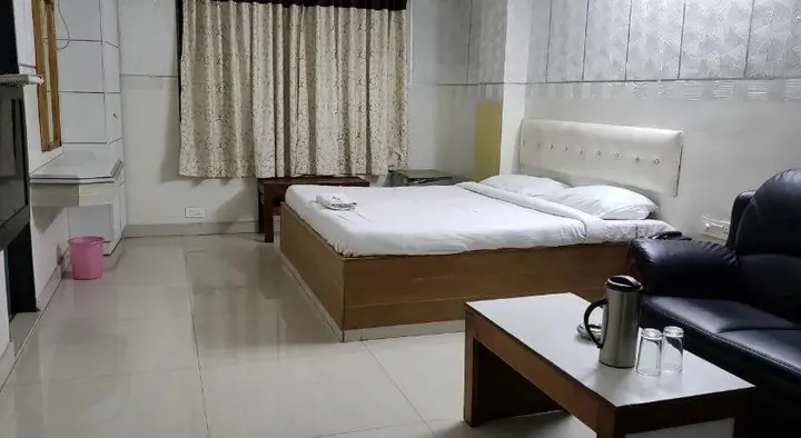 Висакхапатнам: Sarovar Hotel