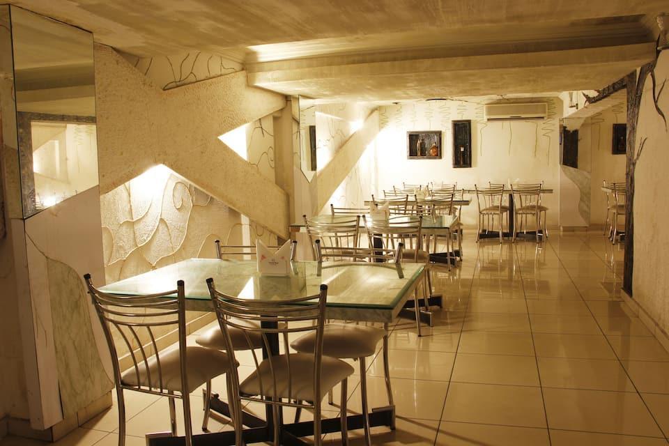 Висакхапатнам: Sarovar Hotel