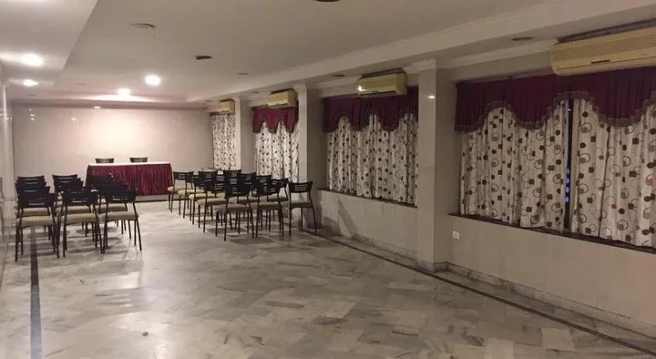 Висакхапатнам: Sarovar Hotel