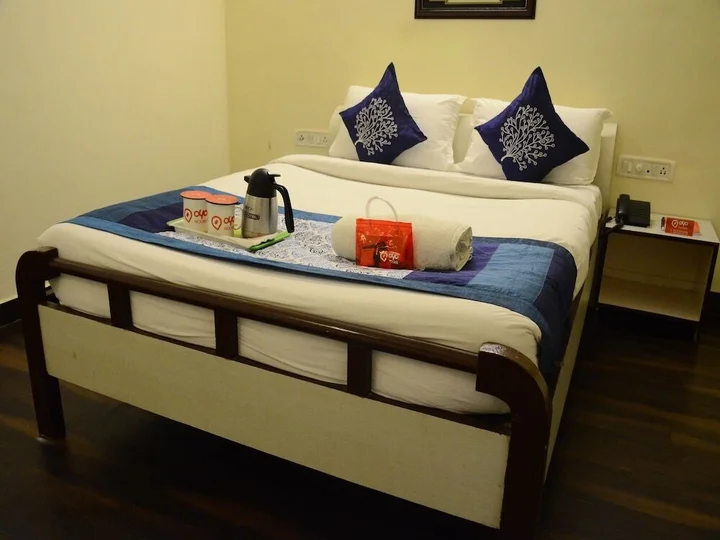 Лонавала: OYO 7647 Hotel Lions Den