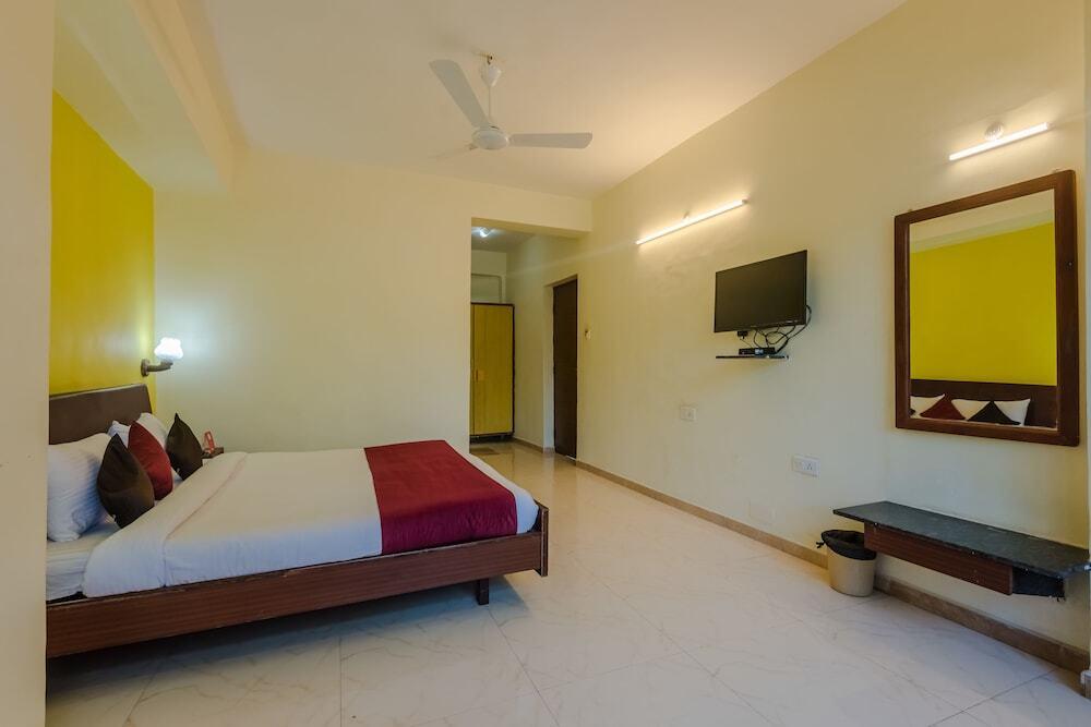 Лонавала: OYO 7647 Hotel Lions Den